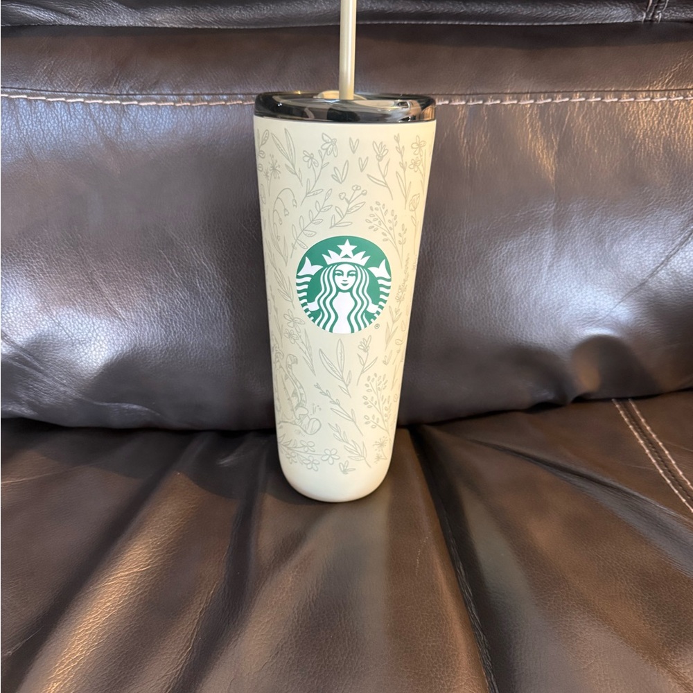 Starbucks x Disney Parks 2025 Winnie the Pooh tumbler